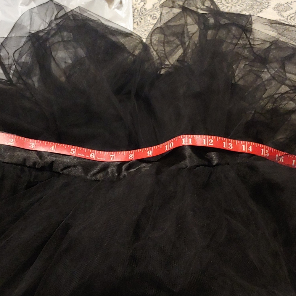 Black Tuell Skirt - Picture 6 of 9